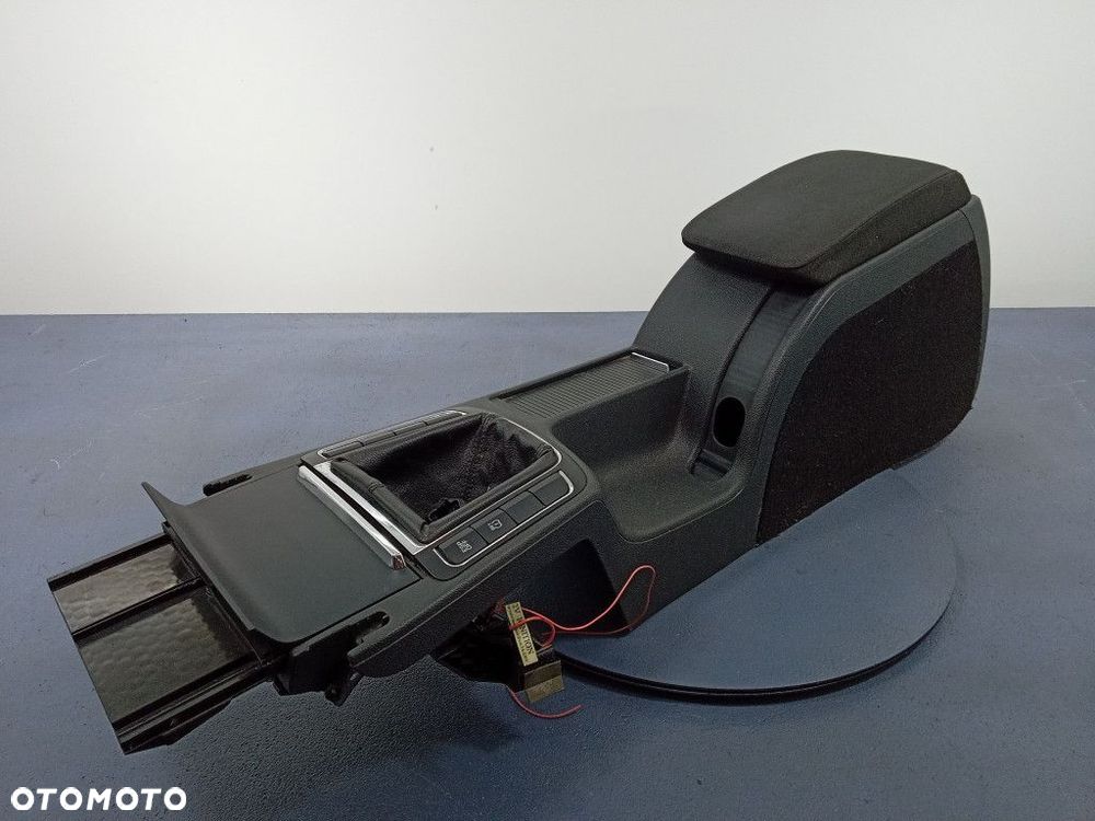 SKODA SUPERB II TUNEL ŚRODKOWY PODŁOKIETNIK - 1