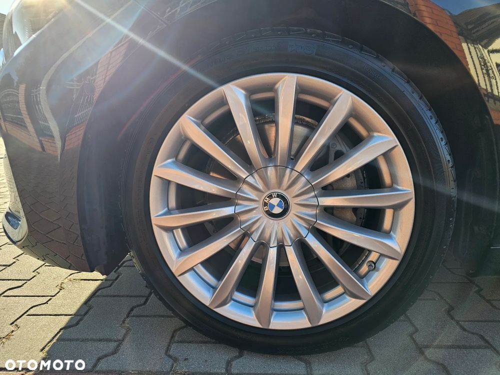BMW Seria 7 730d mHEV - 34