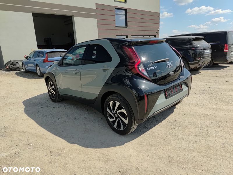 Toyota Aygo X 1.0 VVT-i Color Edition X-shift - 15