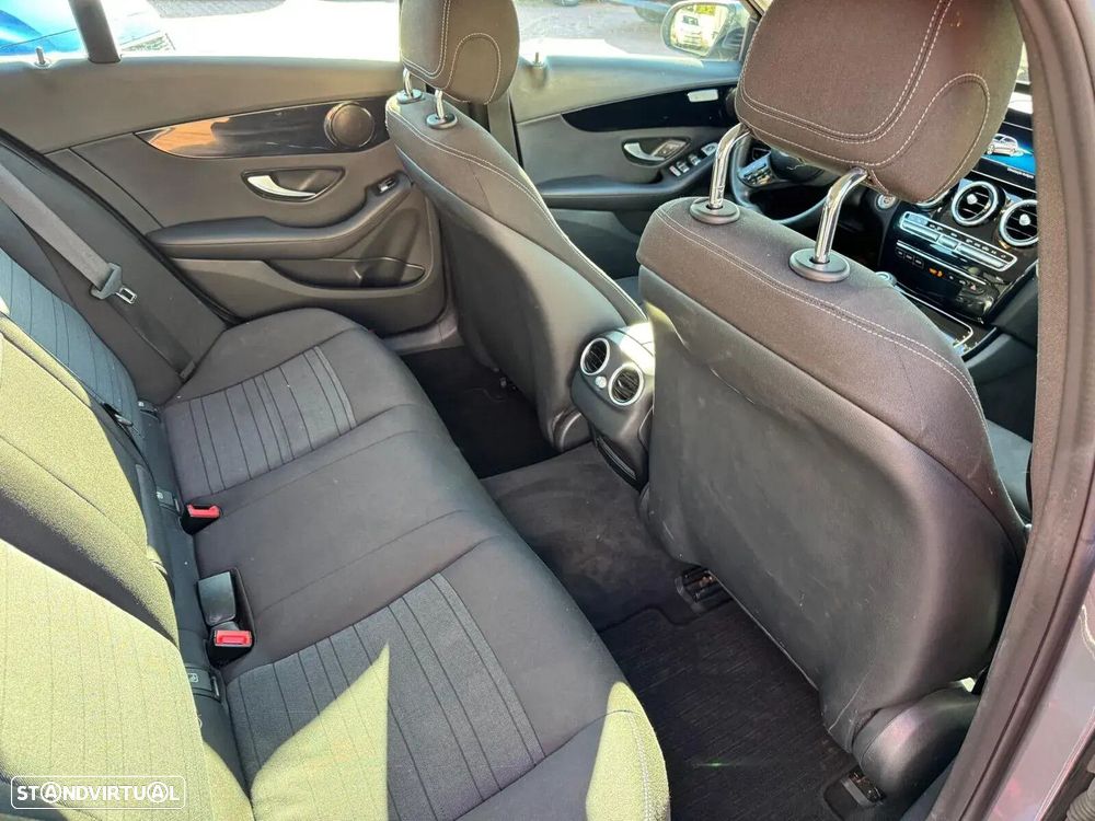 Mercedes-Benz C 200 - 33