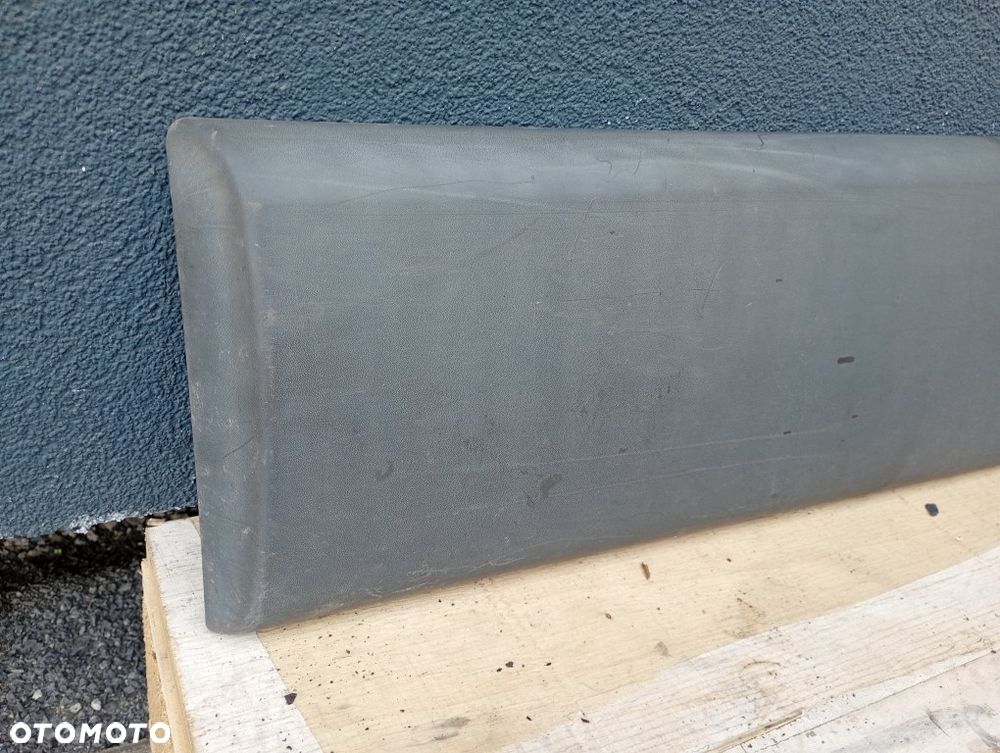 renault trafic II vivaro a primastar 2001-2014 listwa boczna błotnika tylna lewa tył 8200036093 - 2