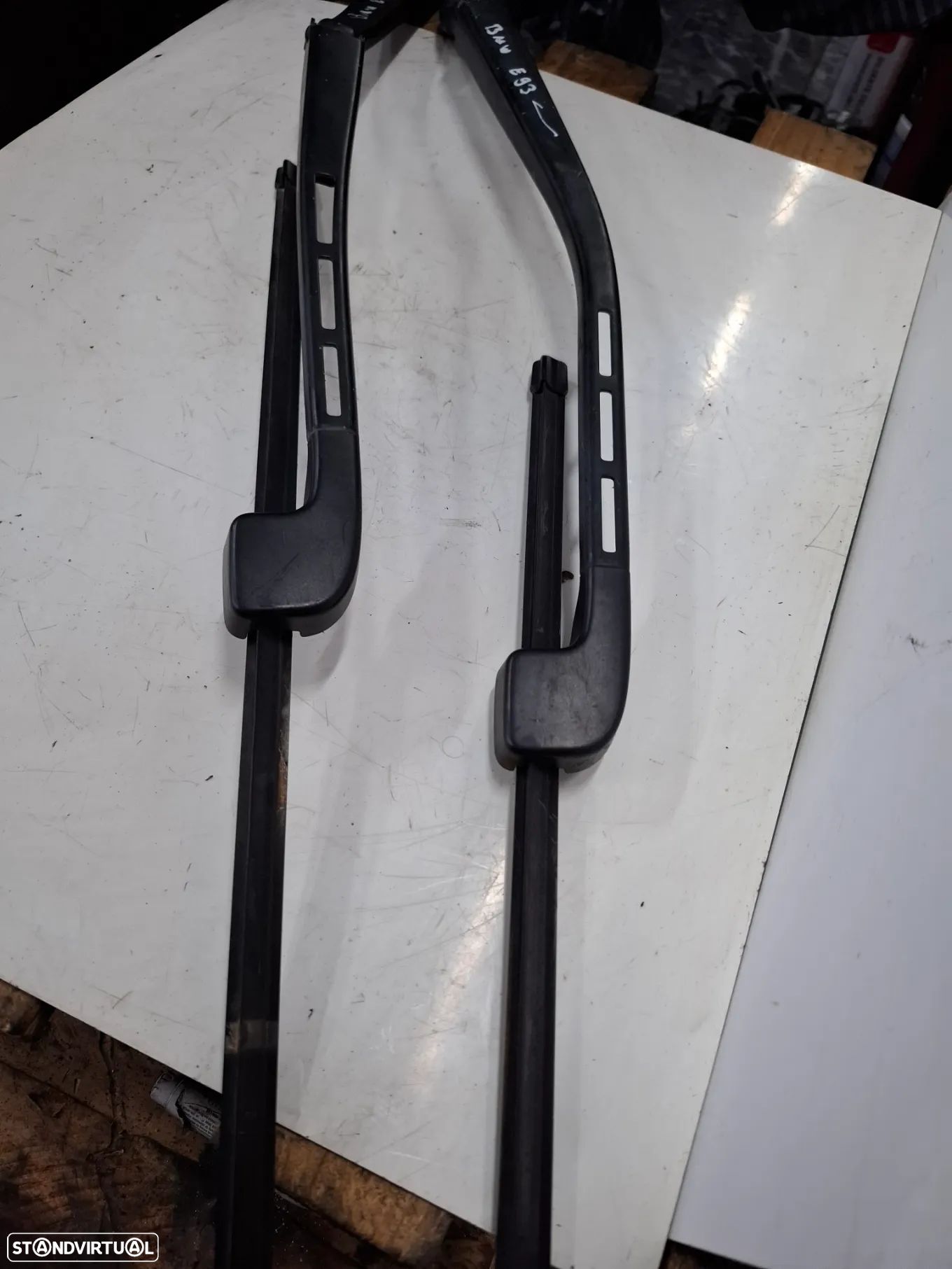 Braços das escovas BMW E93 2008 - 1