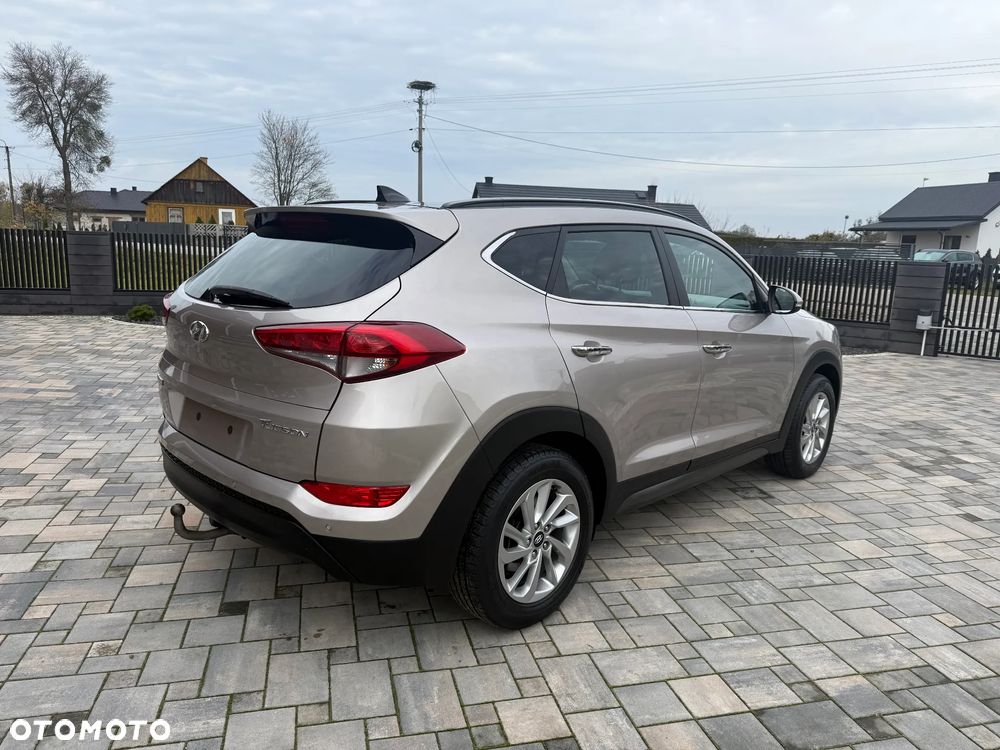 Hyundai Tucson blue 1.7 CRDi 2WD Style - 14