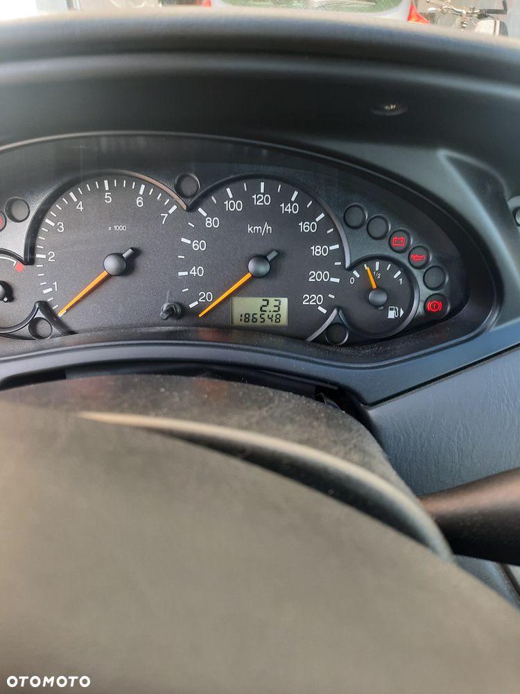 Ford Focus 1.6 FX Gold - 11