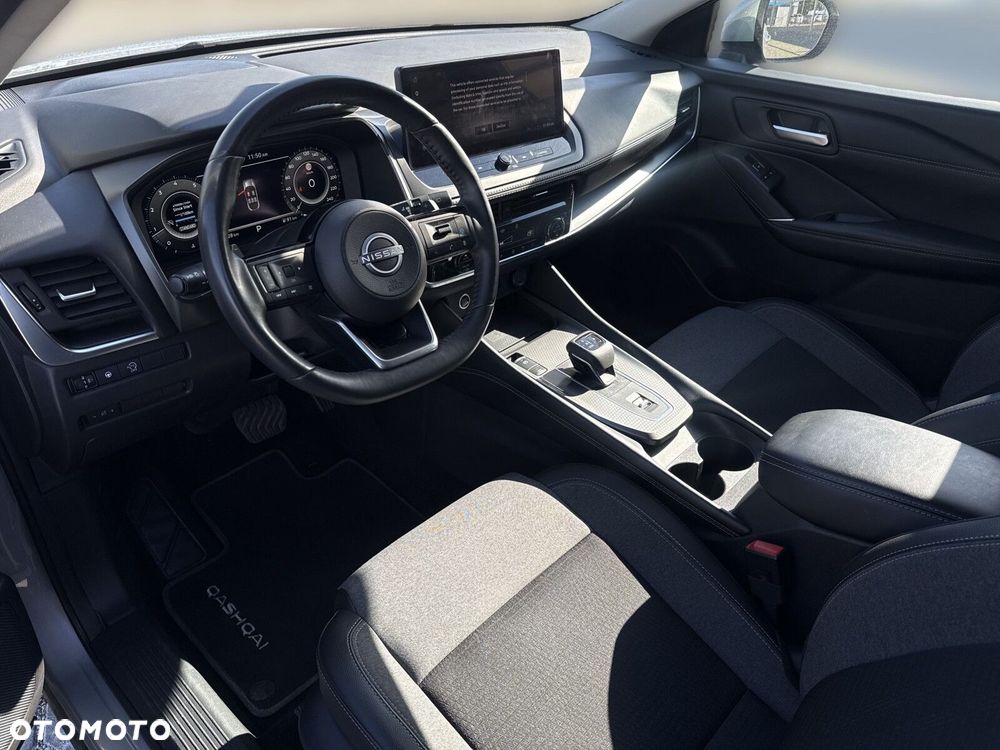 Nissan Qashqai 1.3 DIG-T mHEV N-Connecta Xtronic - 10