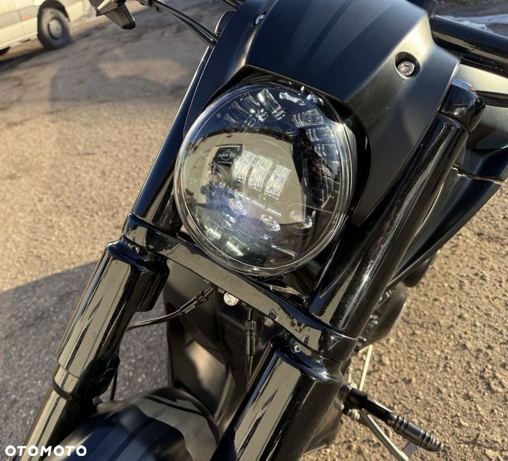 Harley-Davidson V-Rod Night Rod - 13