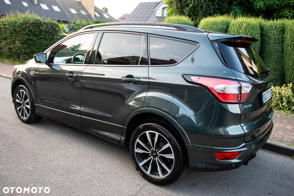Ford Kuga 1.5 EcoBoost 2x4 ST-Line - 13
