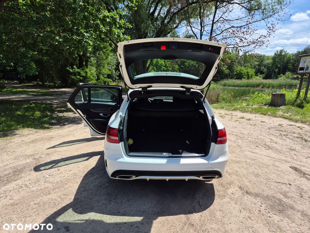 Mercedes-Benz Klasa C 300 9G-TRONIC AMG Line - 15