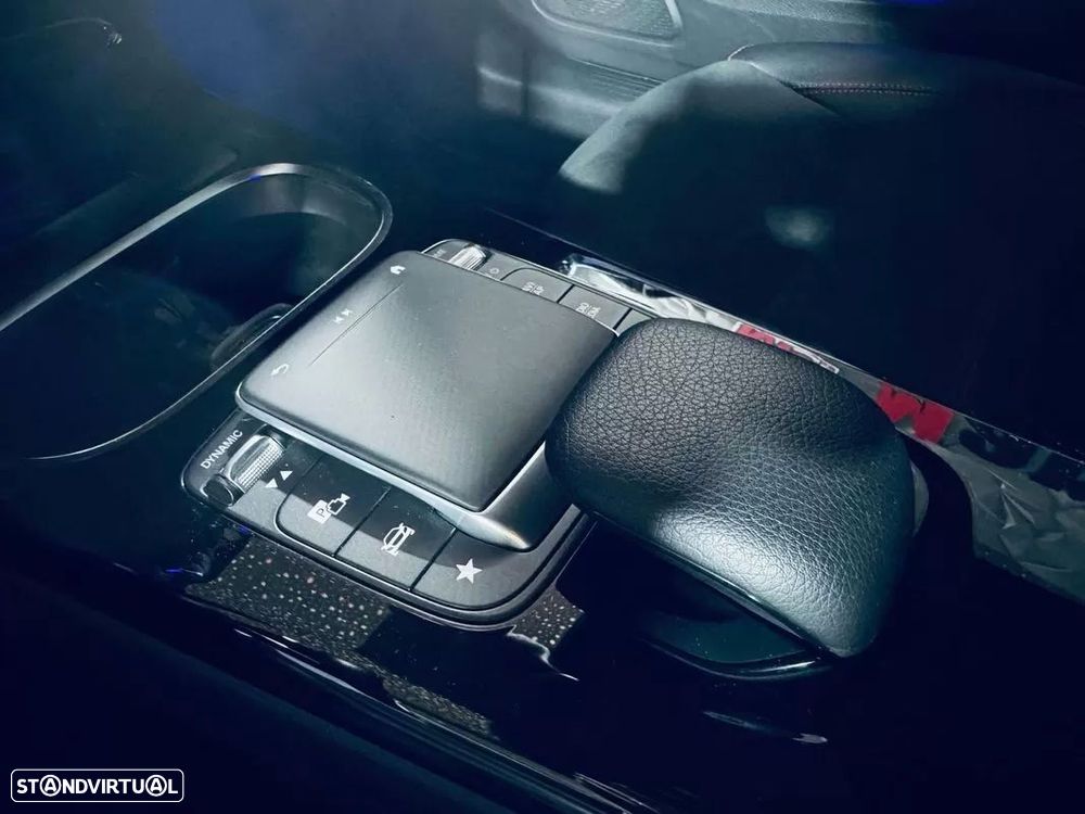 Mercedes-Benz A 250 e AMG Line - 23