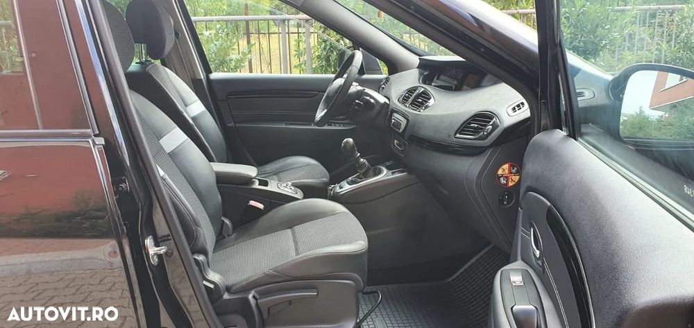 Renault Grand Scenic - 6
