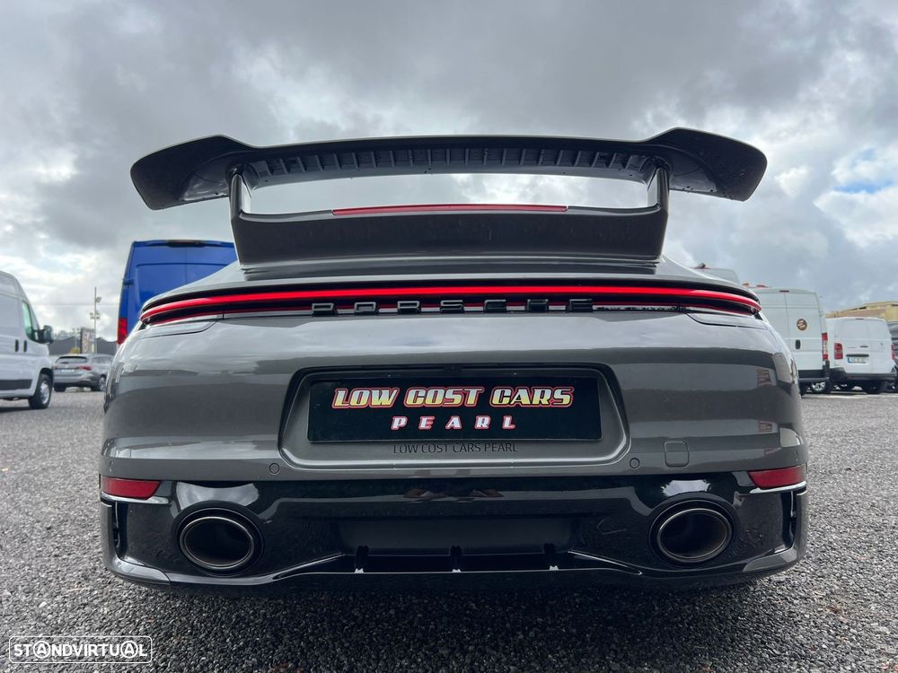 Porsche 911 Série F - 24
