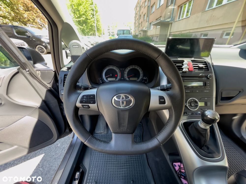 Toyota Auris 1.6 Dynamic - 11