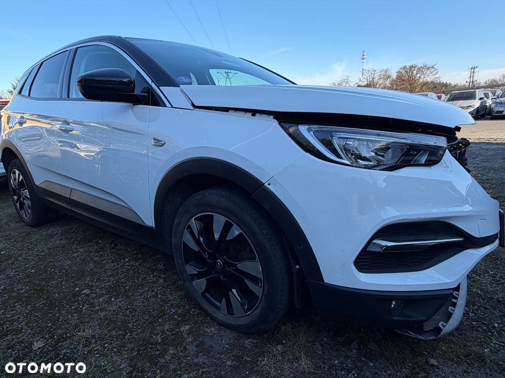 Opel Grandland X 1.2 Start/Stop Business INNOVATION - 2