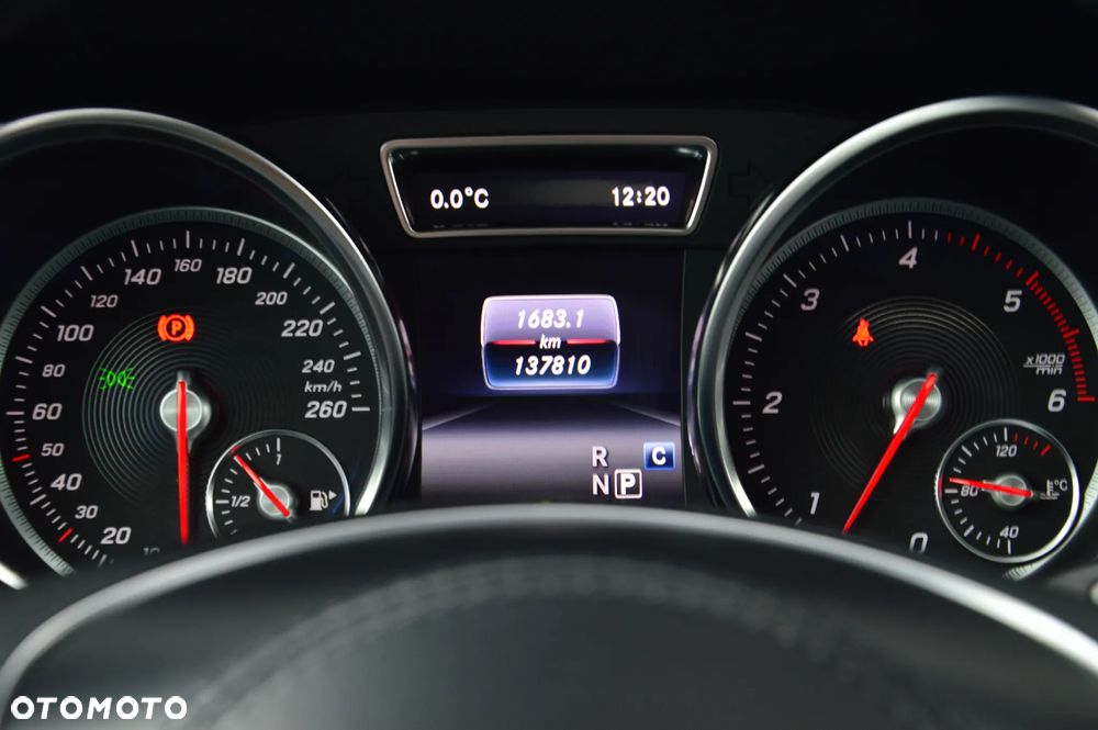 Mercedes-Benz GLS 350 d 4-Matic - 34