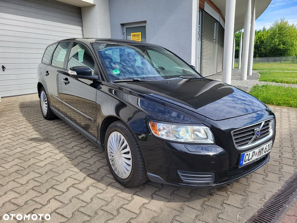 Volvo V50 - 1