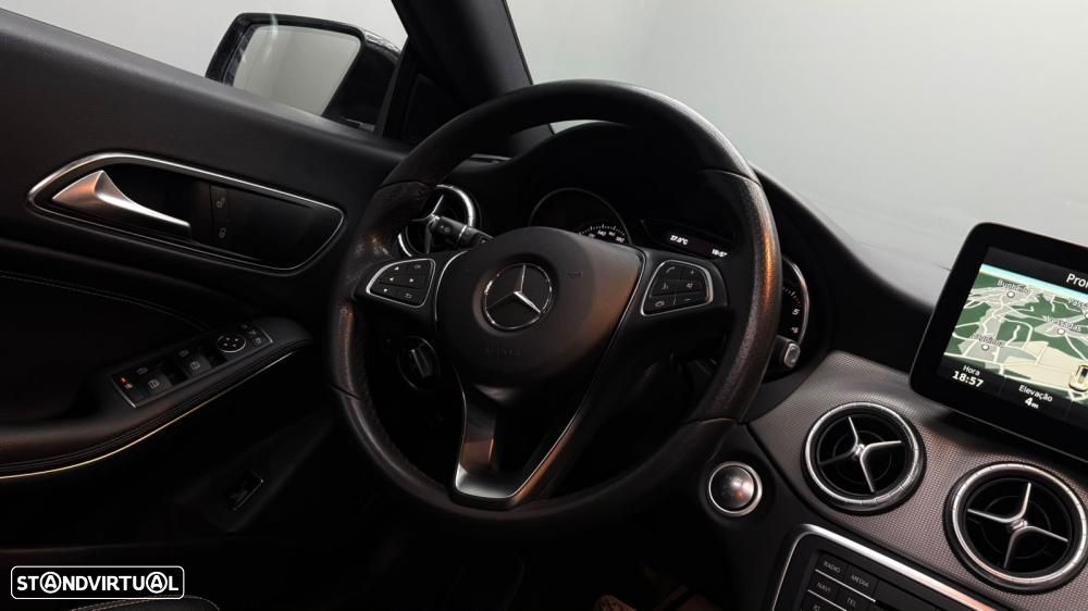 Mercedes-Benz CLA 220 d Shooting Brake Urban Aut. - 31
