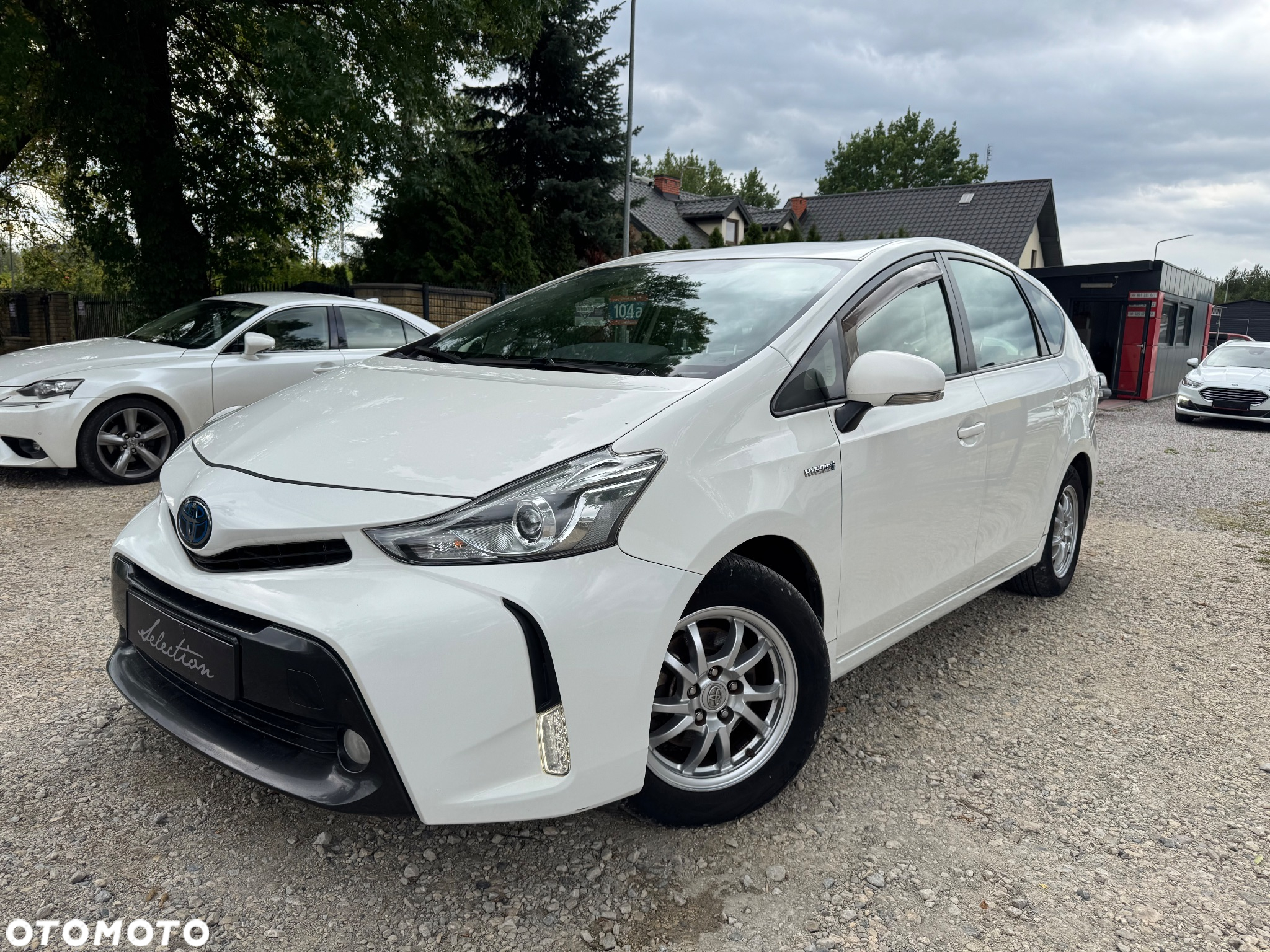 Toyota Prius+ (Hybrid) Comfort - 2
