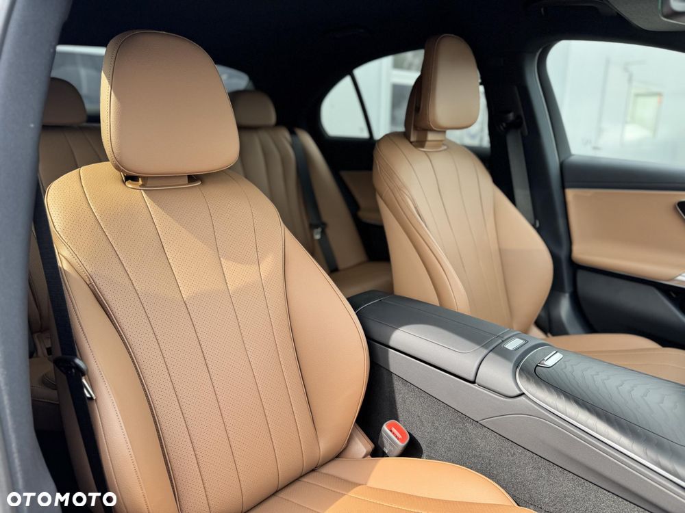 Mercedes-Benz Klasa E 200 d 9G-TRONIC AVANTGARDE Line NIGHT Edition - 13