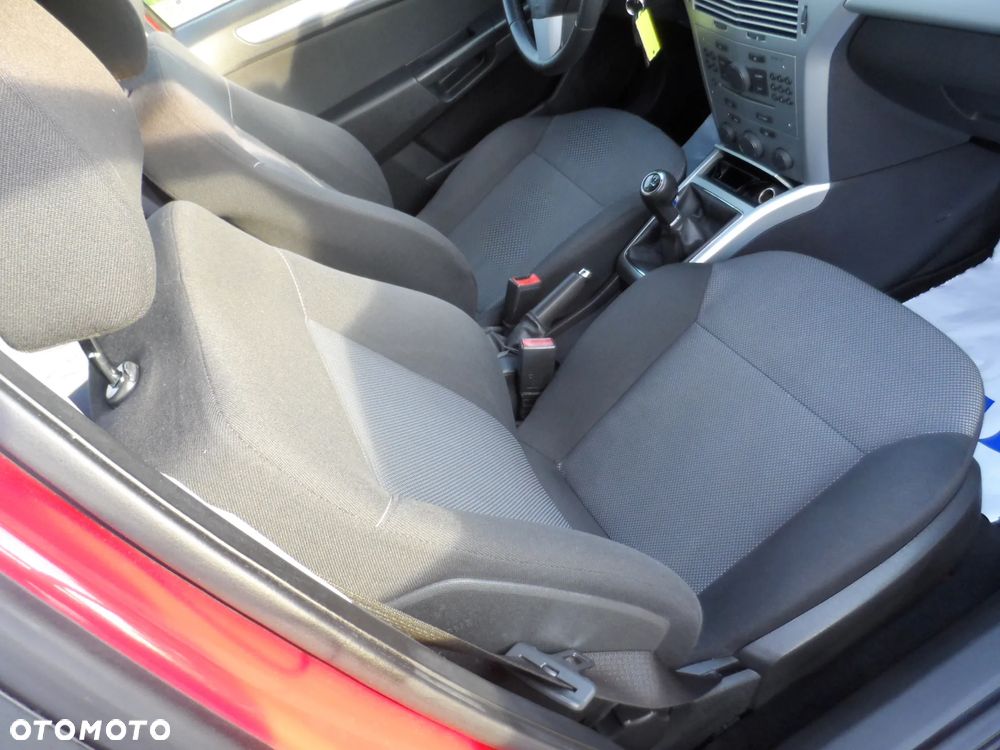 Opel Astra - 26