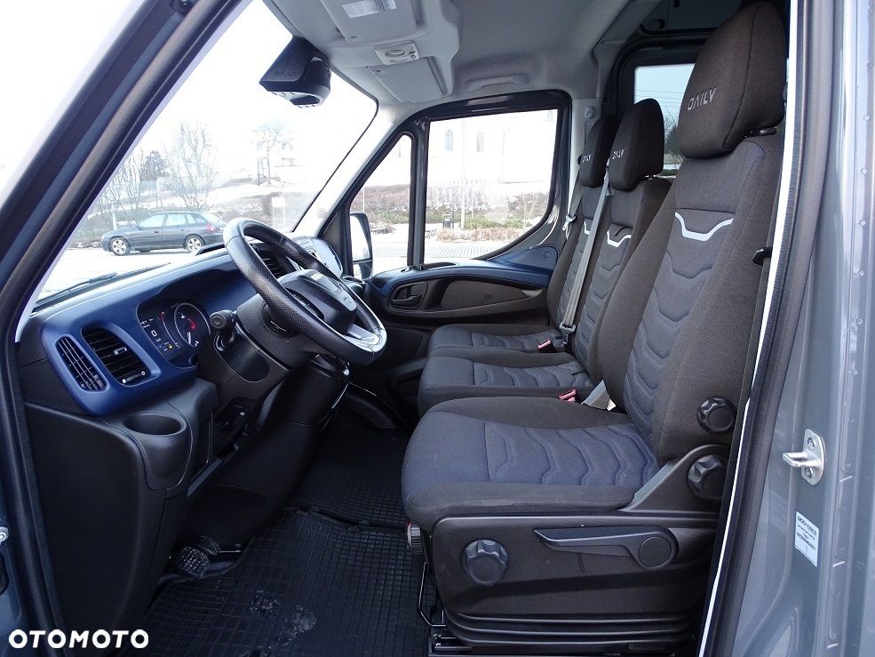 Iveco Daily L4H3 35S18 3.0 180 Hi-MATIC Brygadówka DOKA 7 Osób BRUTTO!! UNIKAT!! JEDYNY TAKI!! JAK NOWY!! - 15