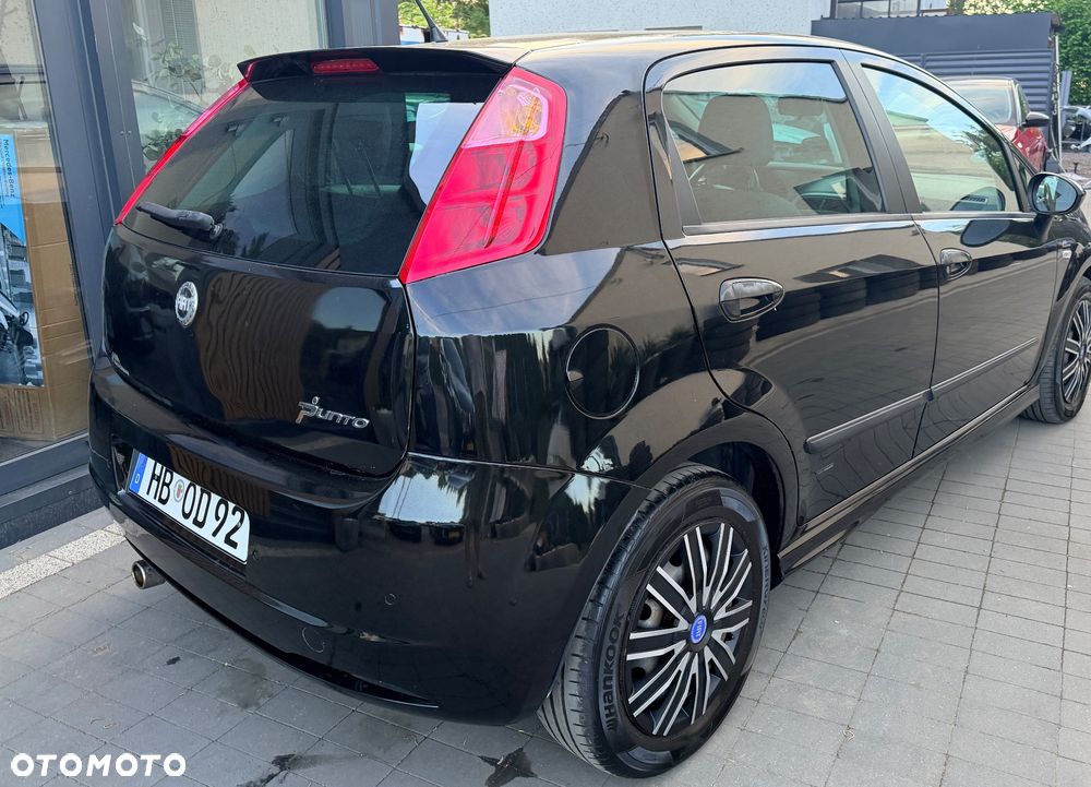 Fiat Punto 1.4 16V Dynamic - 3