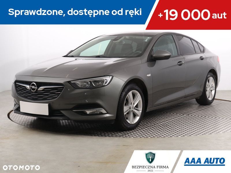 Opel Insignia - 1