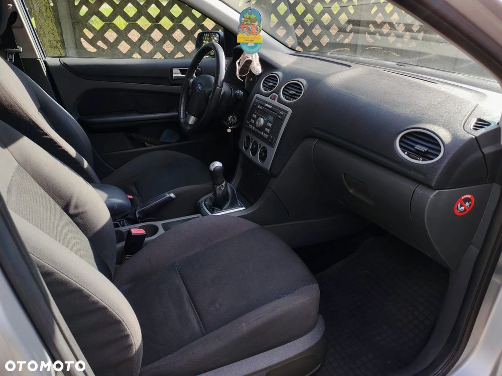 Ford Focus - 8