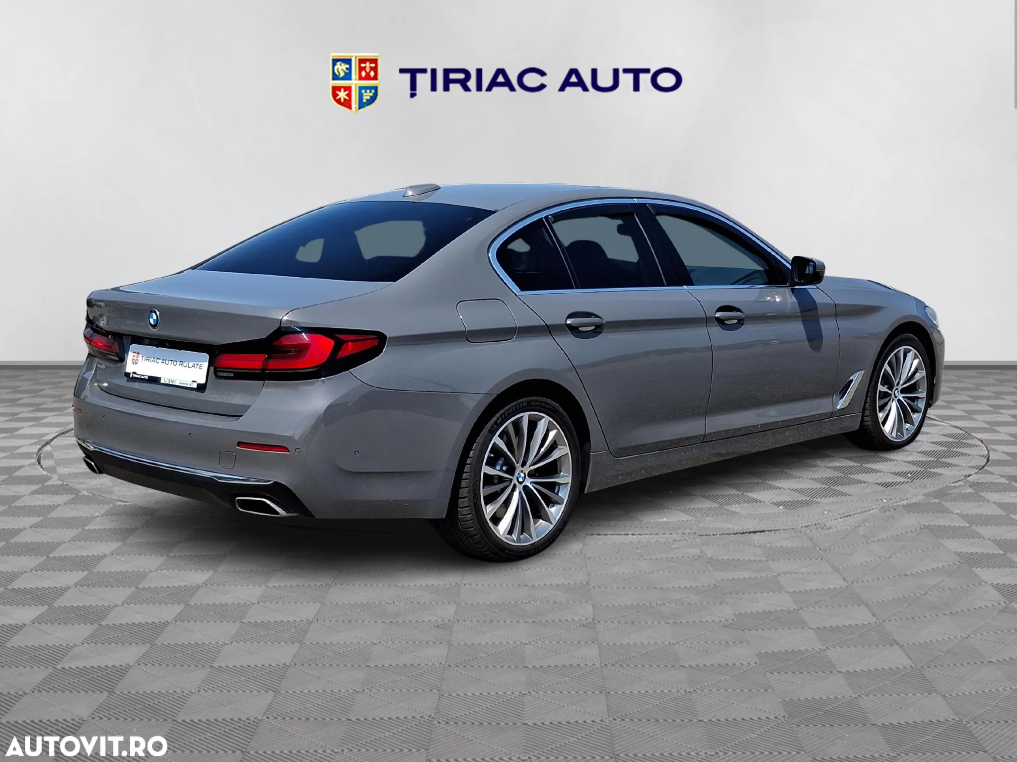 BMW Seria 5 530d xDrive AT MHEV - 6
