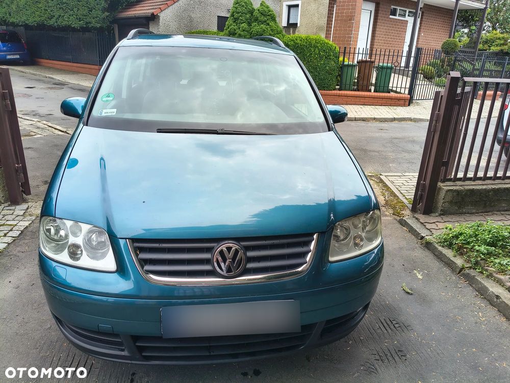 Volkswagen Touran 1.6 FSI Basis - 2