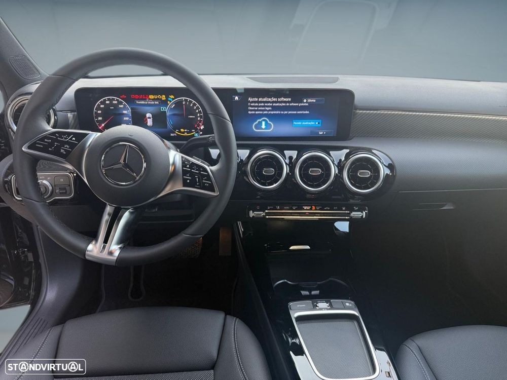 Mercedes-Benz A 250 e - 13