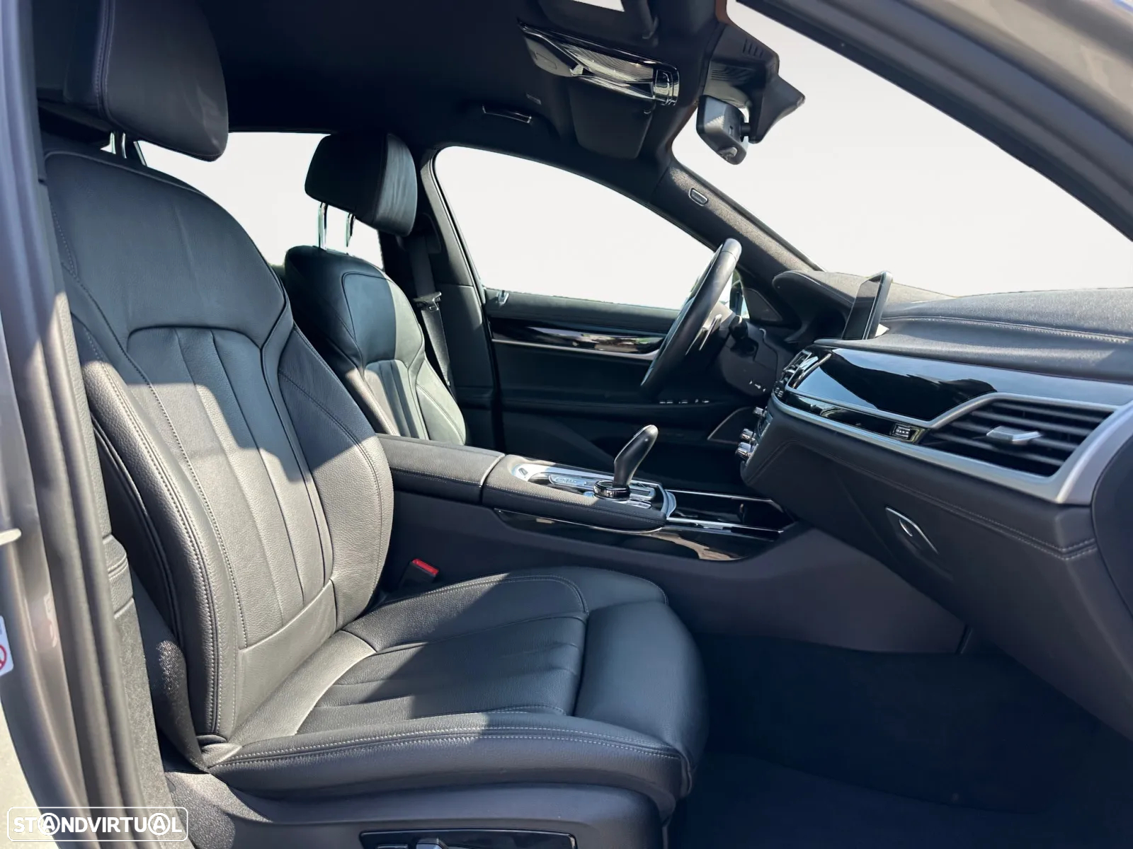 BMW 745 e iPerformance Pack M Auto - 14