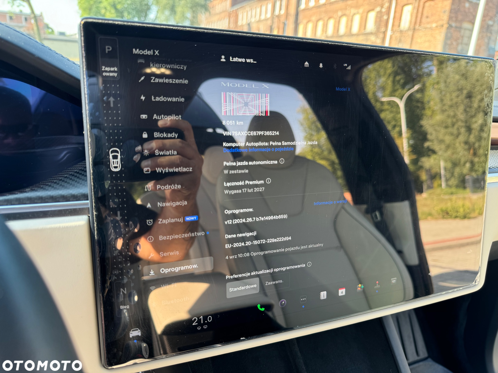 Tesla Model X Plaid - 33