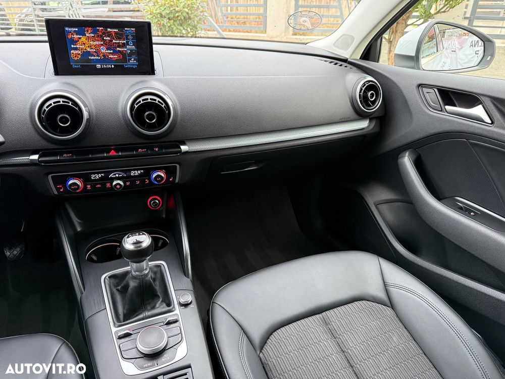 Audi A3 2.0 TDI Sportback Ambiente - 14