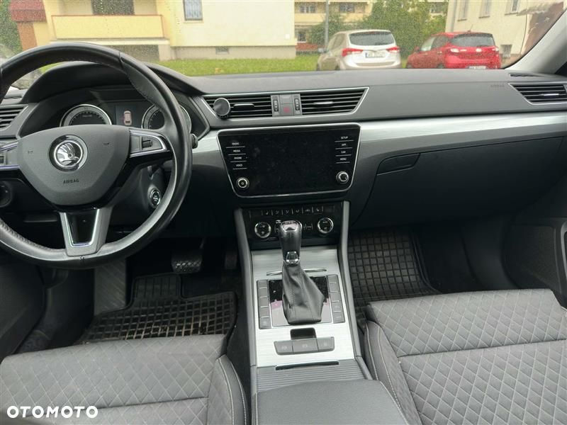 Skoda Superb 2020 photo 3