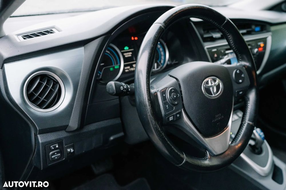 Toyota Auris - 15