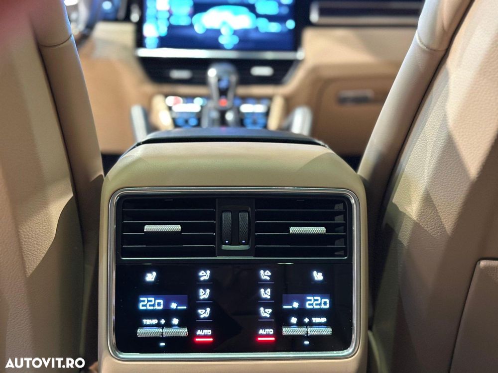 Porsche Cayenne S - 27