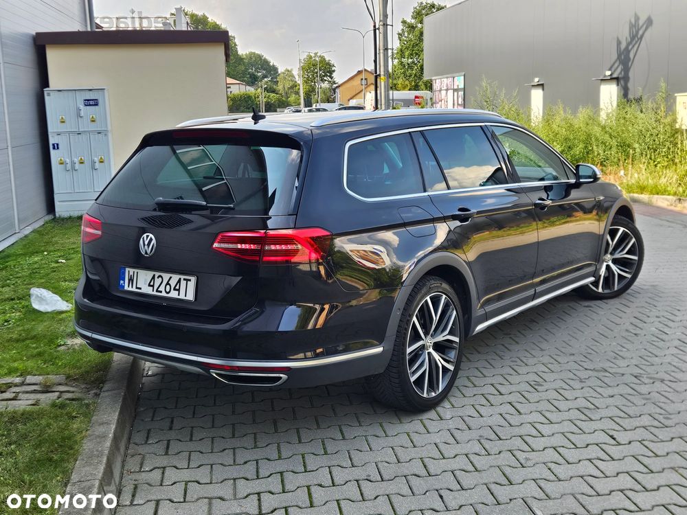 Volkswagen Passat Variant 2.0 TDI SCR 4Motion DSG Highline - 3