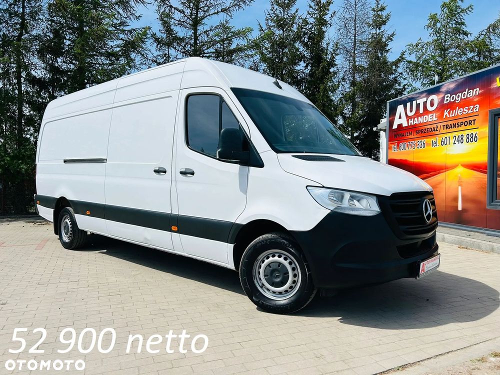 Mercedes-Benz Sprinter - 2