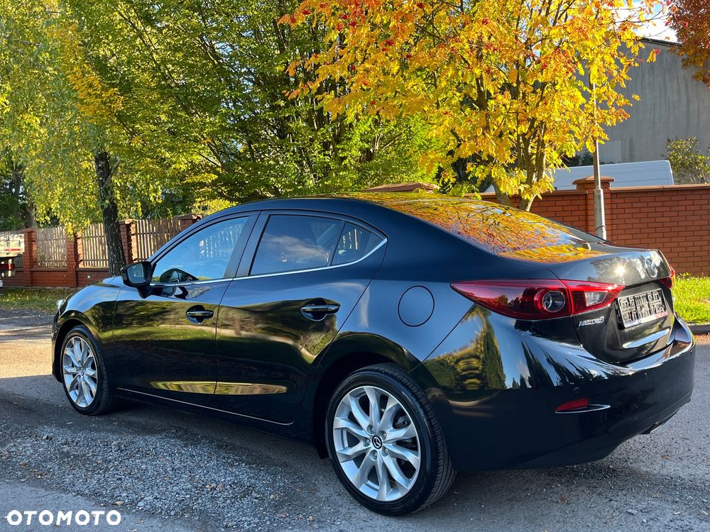 Mazda 3 - 4