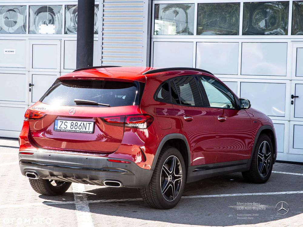 Mercedes-Benz GLA 250e AMG Line - 15