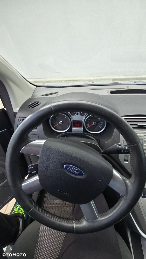 Ford Kuga 2.0 TDCi 4x4 Trend - 16