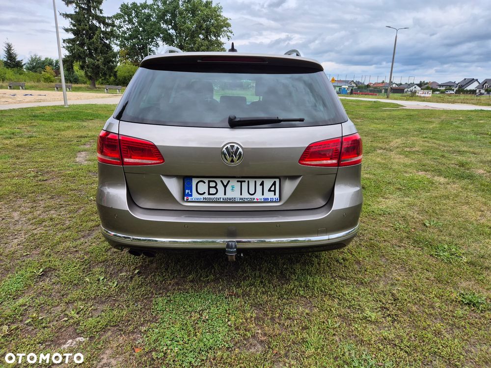 Volkswagen Passat 2.0 TDI Highline R-Style DSG - 4