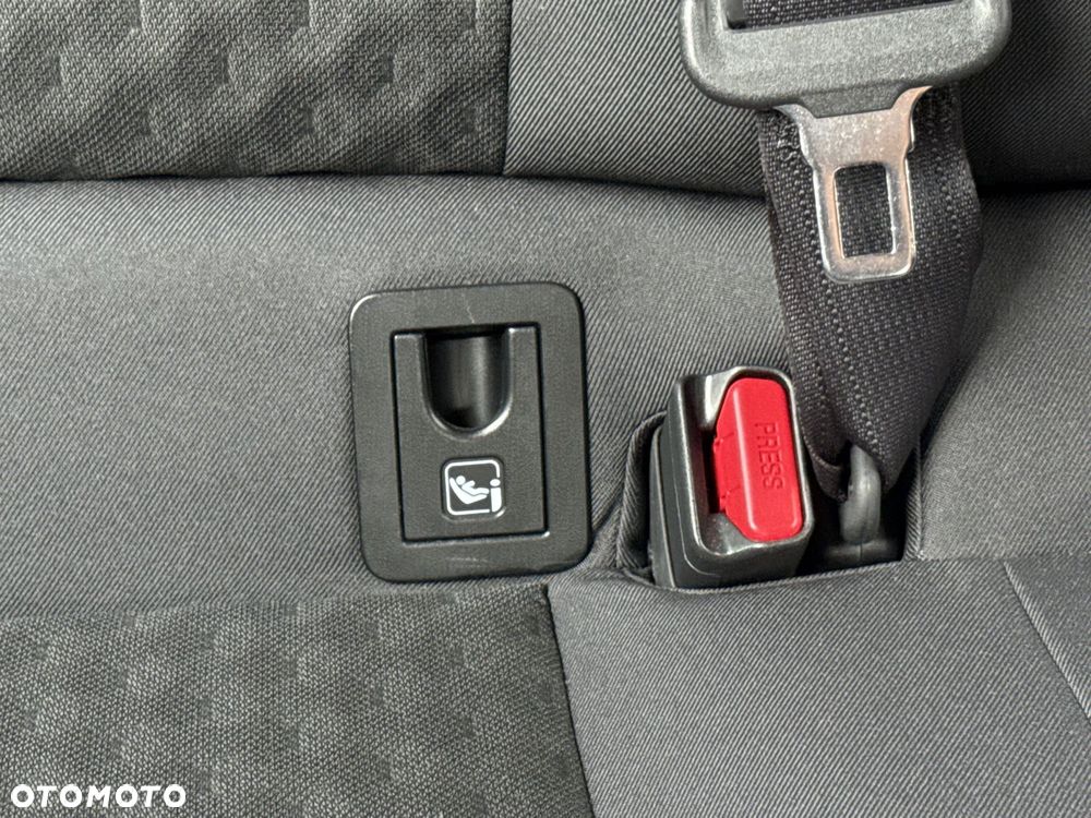 Toyota Corolla 2.0 Hybrid Comfort - 25