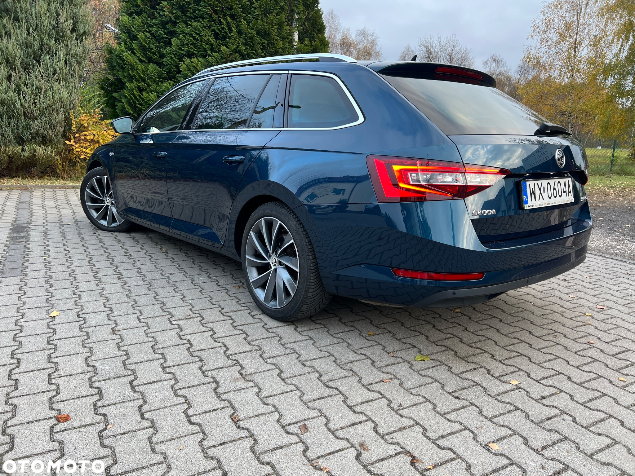 Skoda Superb 1.8 TSI L&K DSG - 9