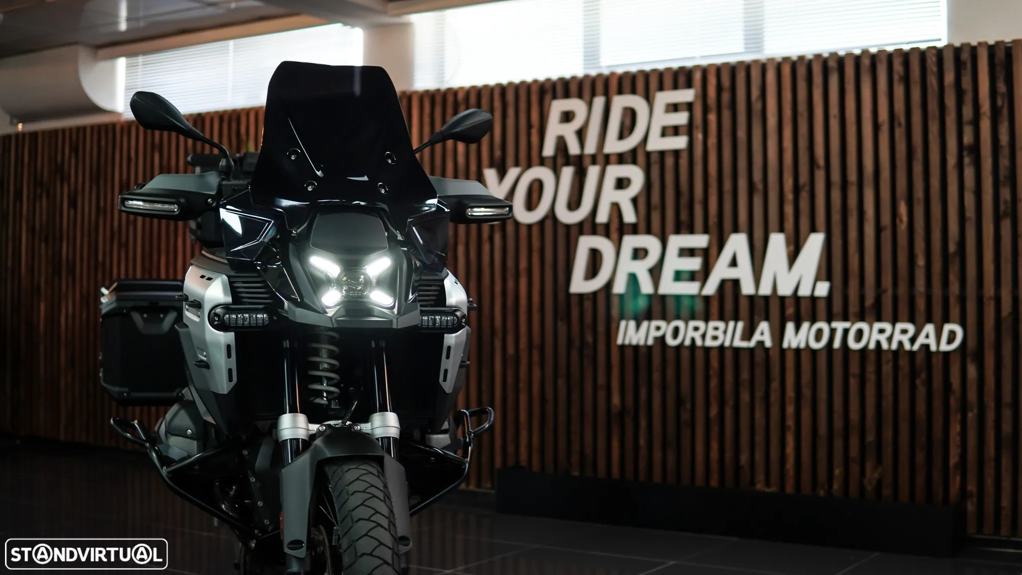 BMW R 1300 GS Adventure TRIPLE BLACK C/ AKRAPOVIC - 27