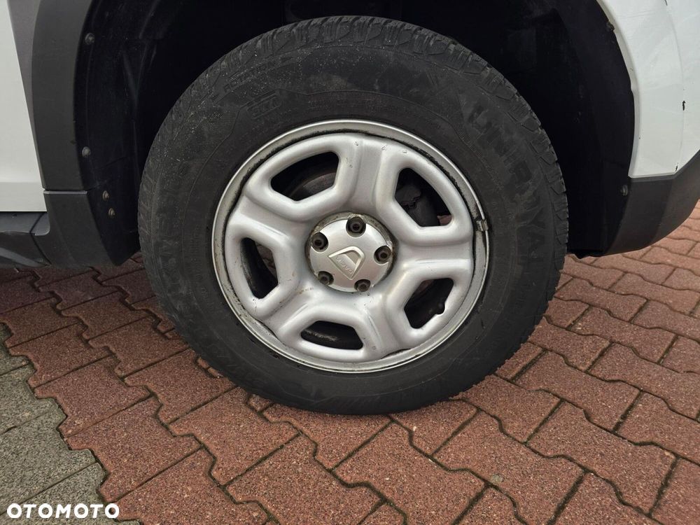Dacia Duster 1.6 SCe S&S - 10