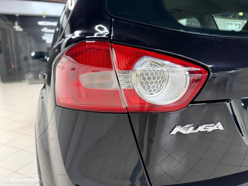 Ford Kuga 2.0 TDCi Titanium - 8