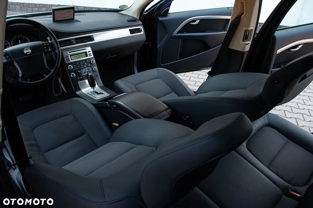 Volvo V70 2.4D Summum - 27