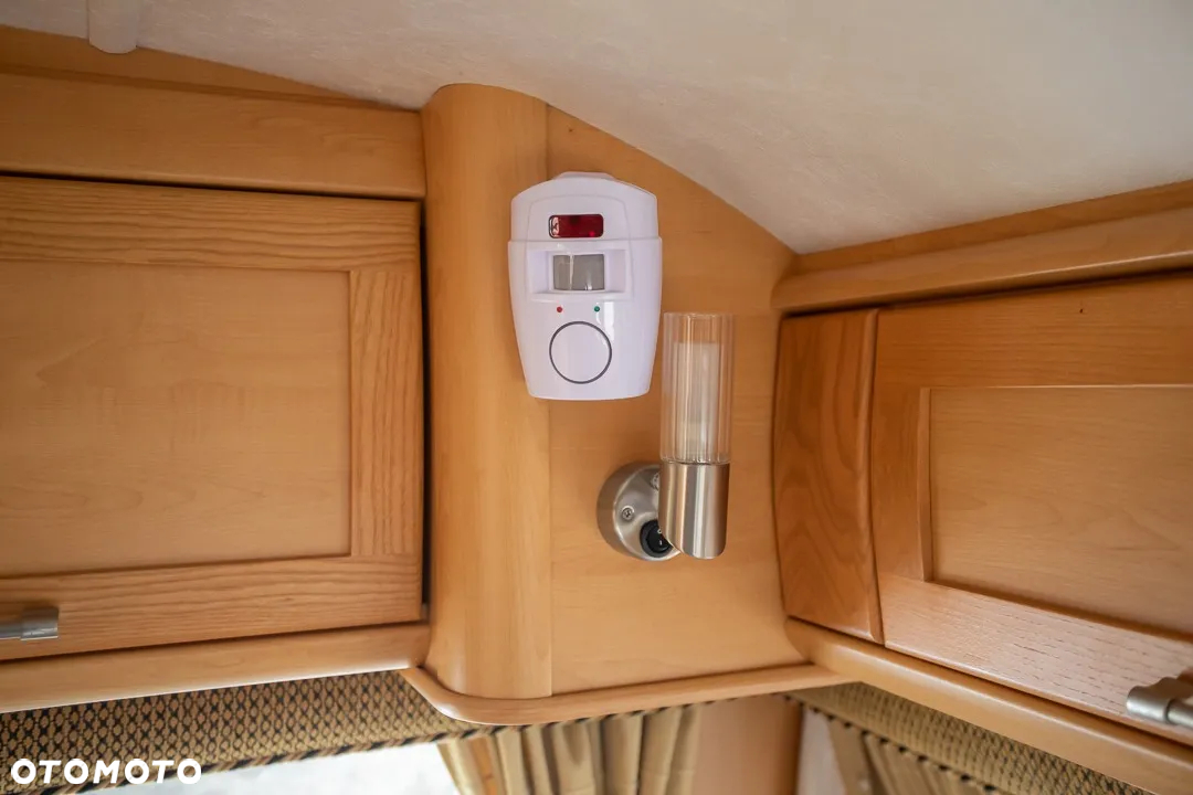 Elddis Crusader Hurricane - 6