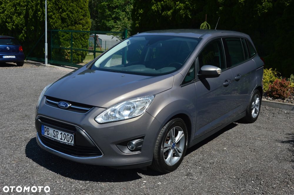 Ford Grand C-MAX - 13
